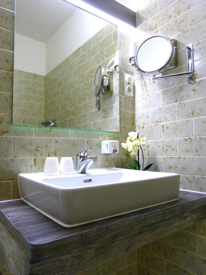 Hotel Wurms ดุสเซลดอร์ฟ ภายนอก รูปภาพ