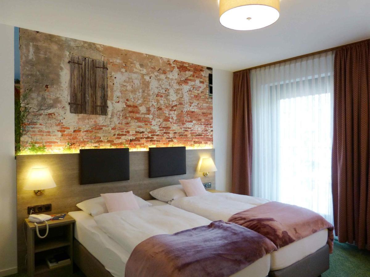 Hotel Wurms ดุสเซลดอร์ฟ ภายนอก รูปภาพ