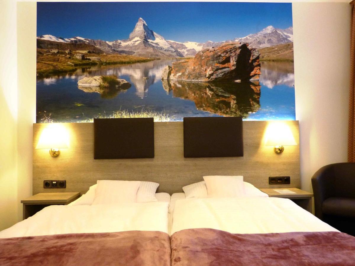 Hotel Wurms ดุสเซลดอร์ฟ ภายนอก รูปภาพ