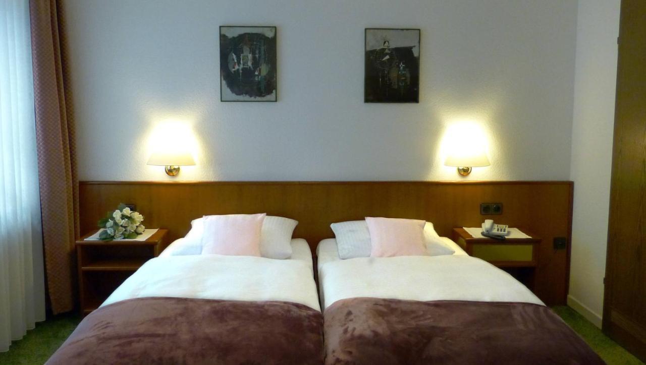 Hotel Wurms ดุสเซลดอร์ฟ ภายนอก รูปภาพ